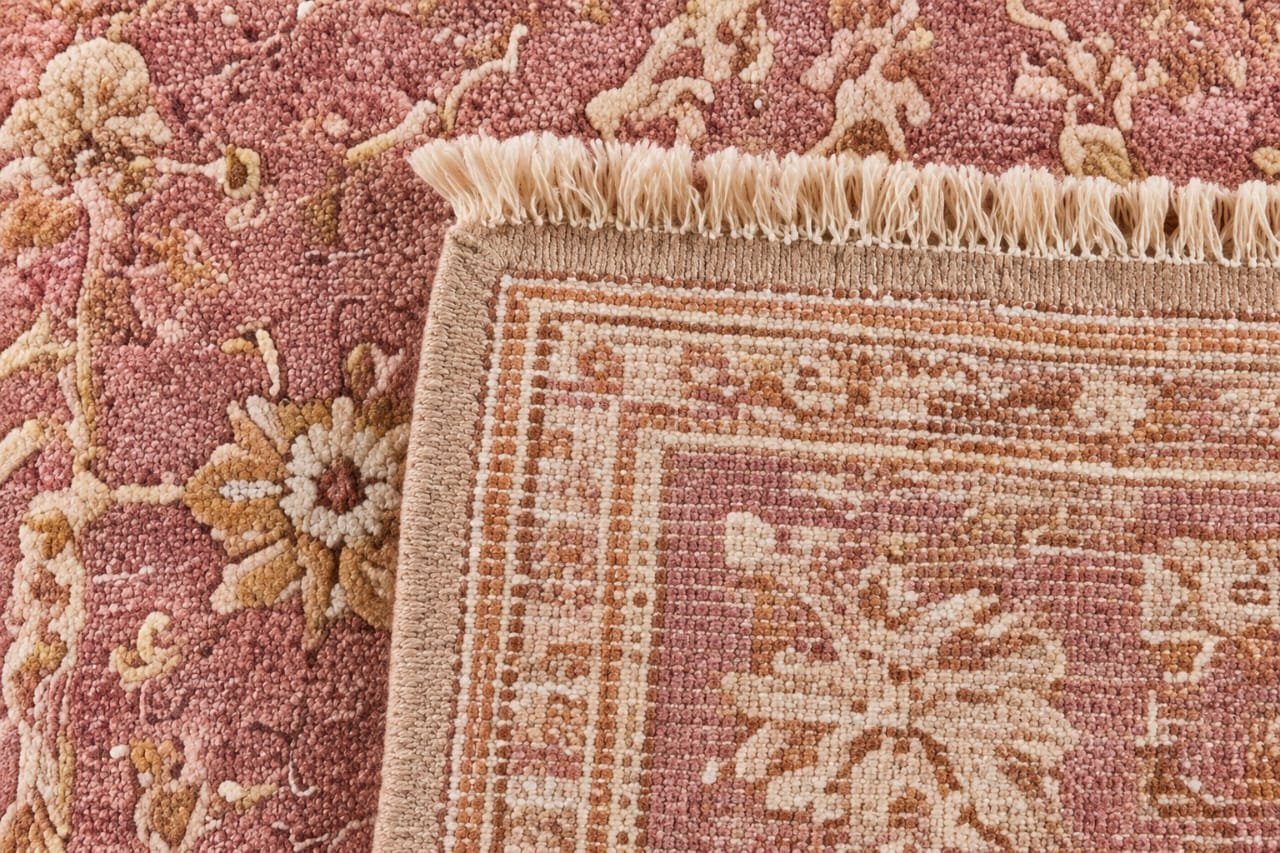Handknotted rug weaving technique